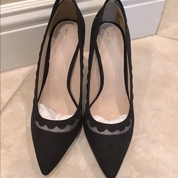💥 MOVING SALE💥 Scallop Black Pumps - Picture 2 of 9